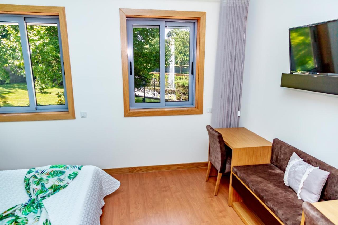 Boutique Mouras Bed & Breakfast Mondim de Basto Eksteriør bilde